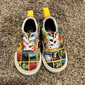 Like new National Geographic toddler vans